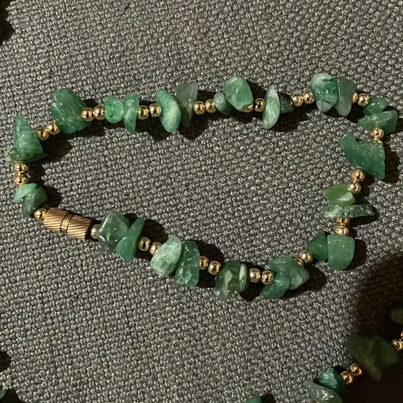 Vintage Jade Crystal bracelet and necklace set - Picture 2 of 4